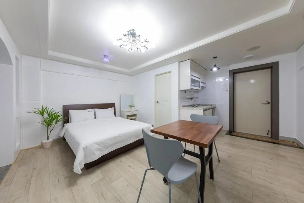Gyeongju Cookie And Jelly Pension 4*,