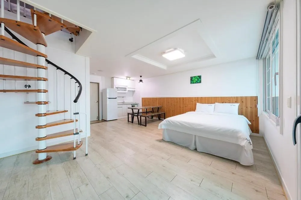 Gyeongju Cookie And Jelly Pension 4*,  South Korea