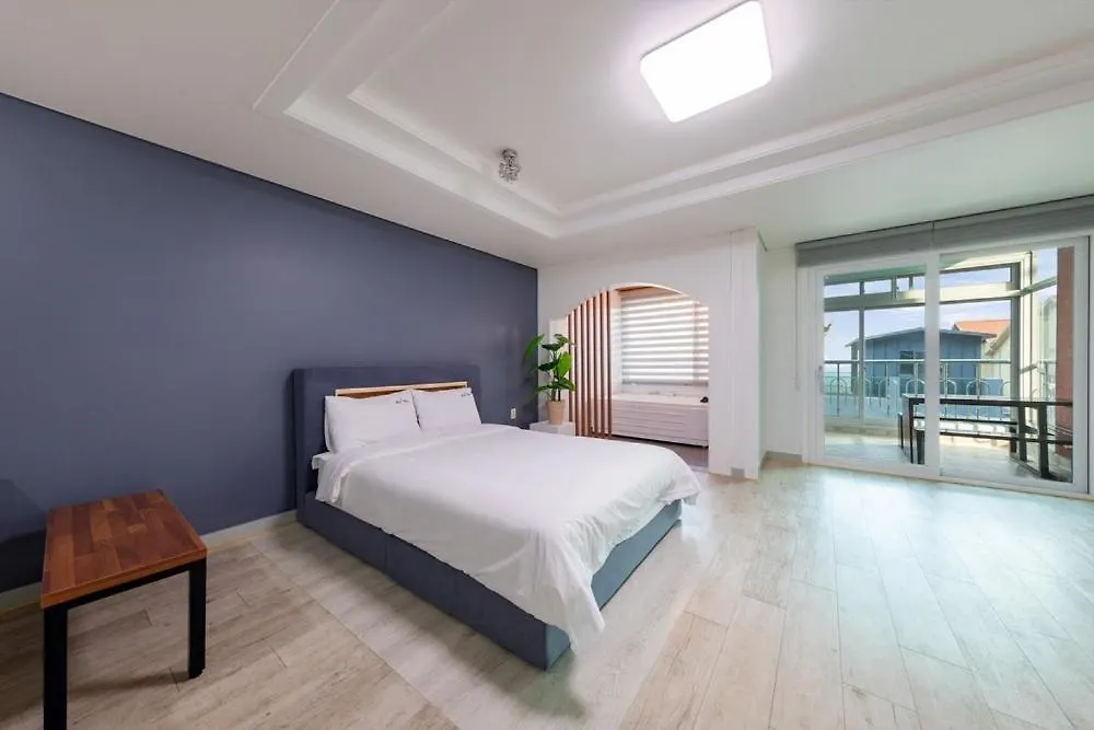 Gyeongju Cookie And Jelly Pension 4*,  South Korea